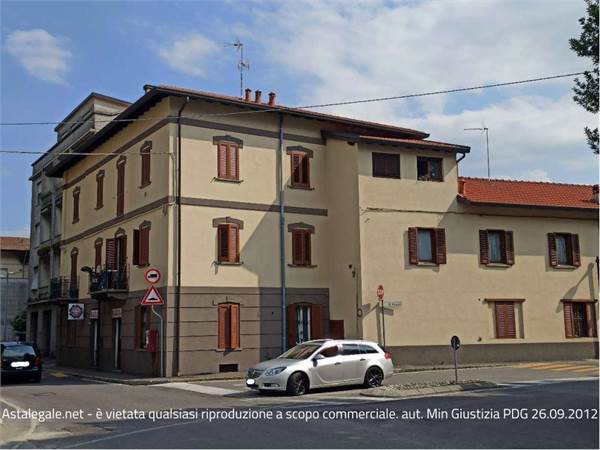 3 locali in vendita a Giussano