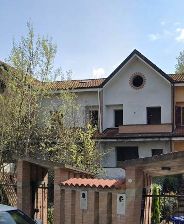 APPARTAMENTO IN VILLINO