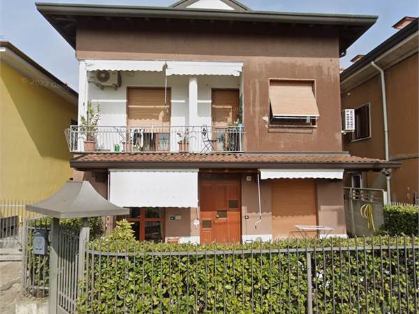 APPARTAMENTO ALL'ASTA