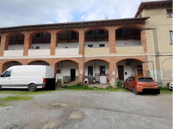 APPARTAMENTO ALL'ASTA