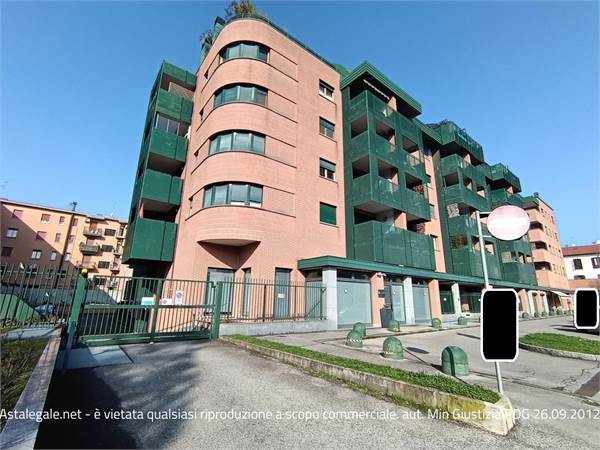 BOX SINGOLO ALL'ASTA